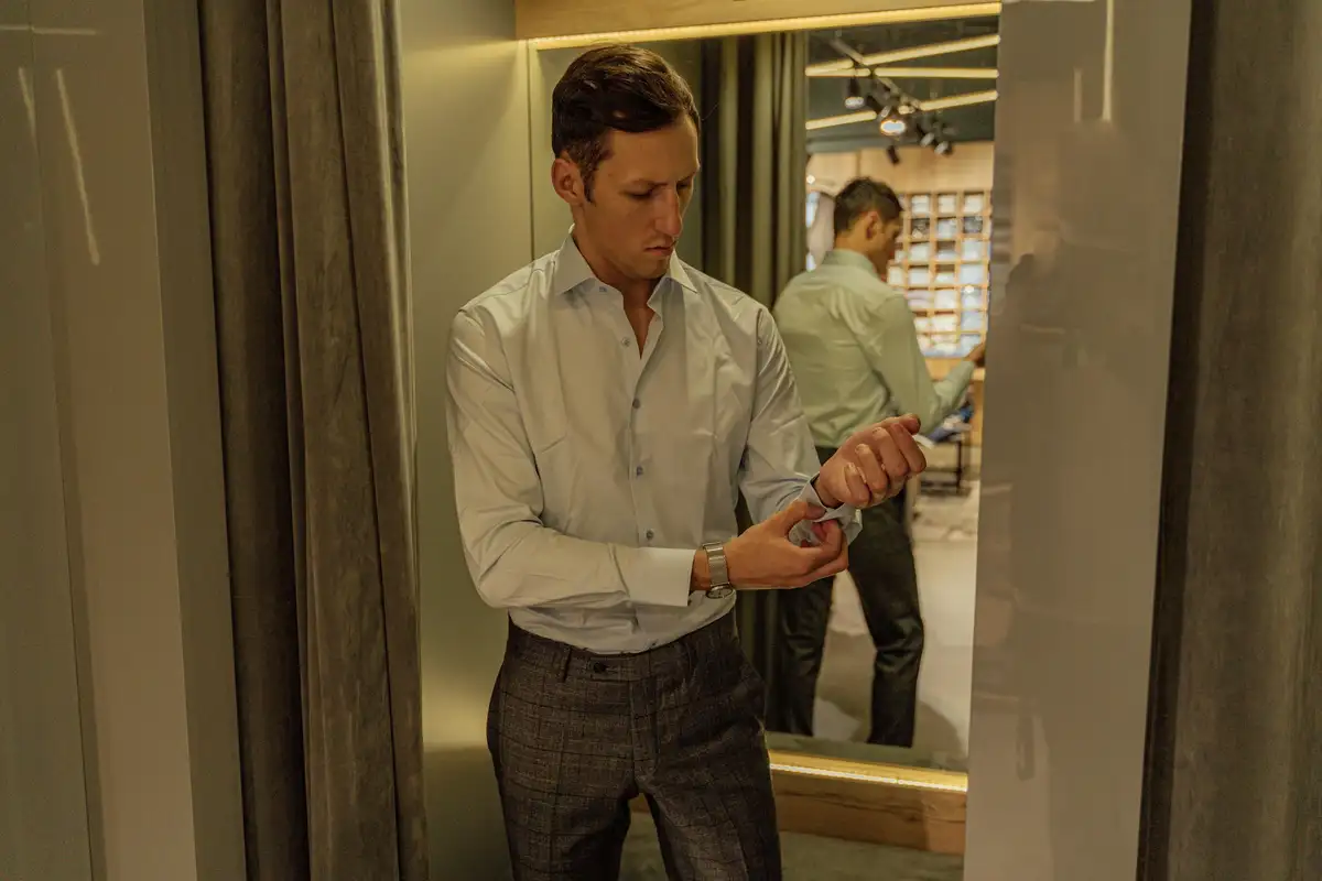 Poplin Slim-Fit Dress Shirt - Image 1