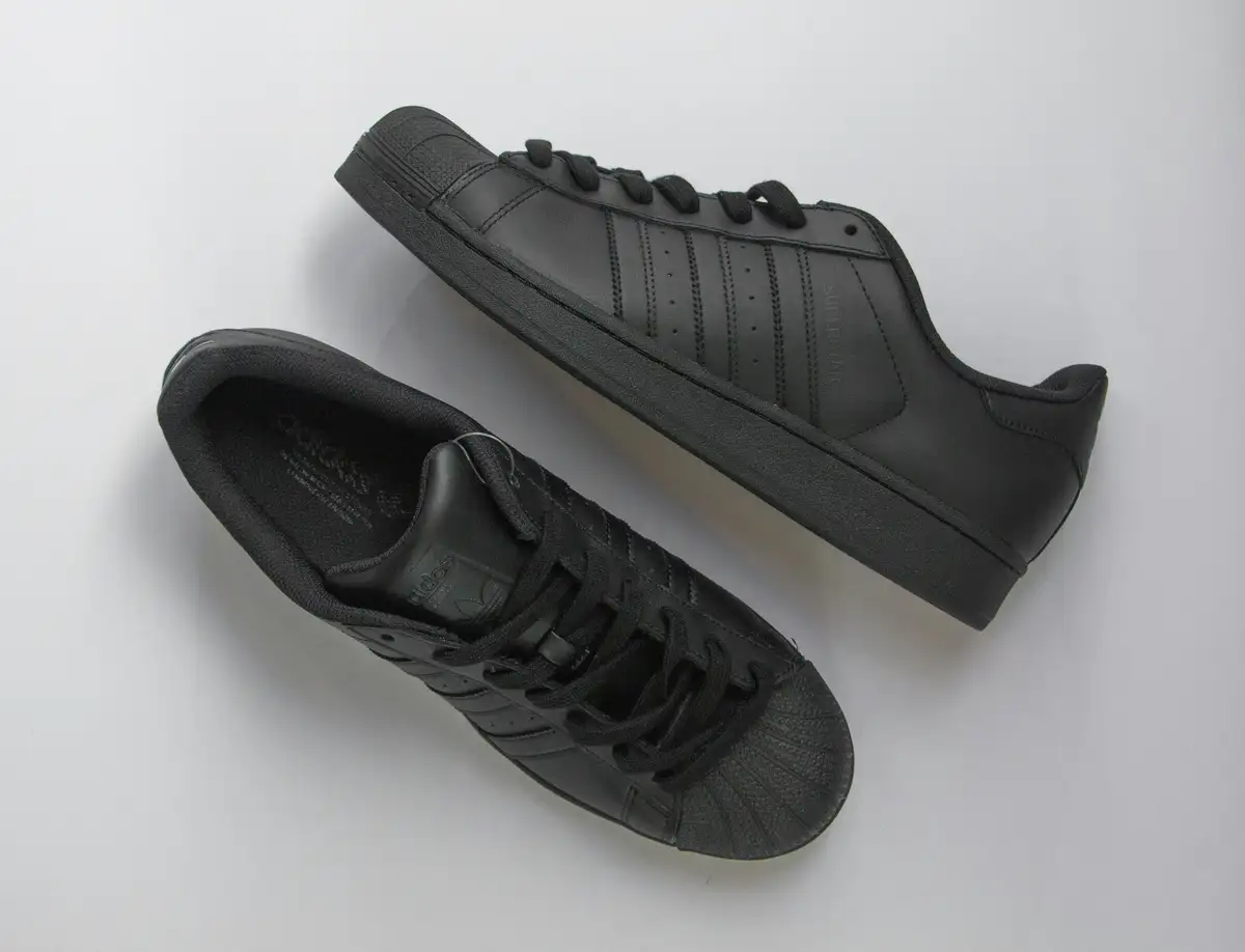 Full-Grain Leather Premium Sneaker - Image 1